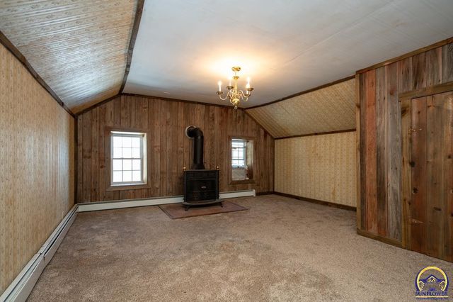 2939 SE Tecumseh RD, Tecumseh, KS 66542