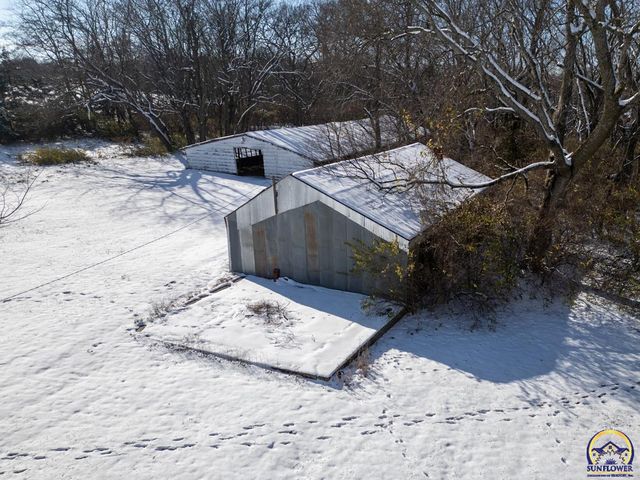 2939 SE Tecumseh RD, Tecumseh, KS 66542