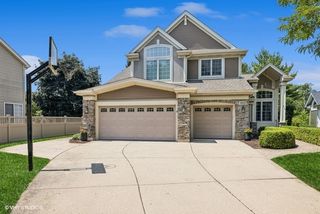 802 Willow Court, Itasca, IL 60143