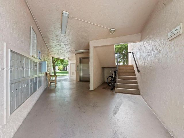 2786 NW 104th Avenue 304, Sunrise, FL 33322