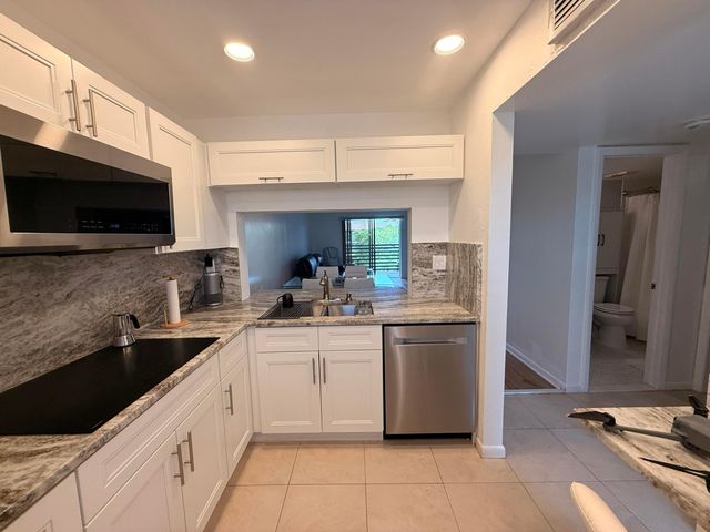 2786 NW 104th Avenue 304, Sunrise, FL 33322