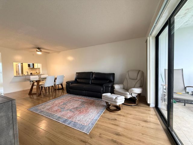 2786 NW 104th Avenue 304, Sunrise, FL 33322