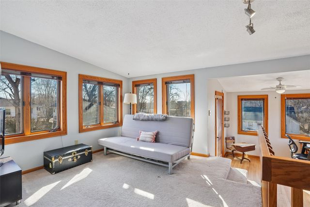 3516 Iola Avenue, Des Moines, IA 50312