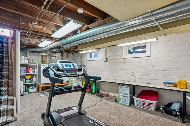 3516 Iola Avenue, Des Moines, IA 50312