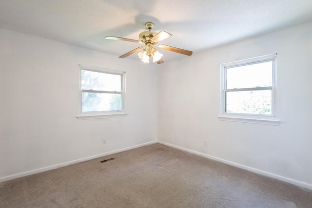 609 Spring Valley Lane, Chattanooga, TN 37415