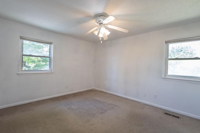 609 Spring Valley Lane, Chattanooga, TN 37415