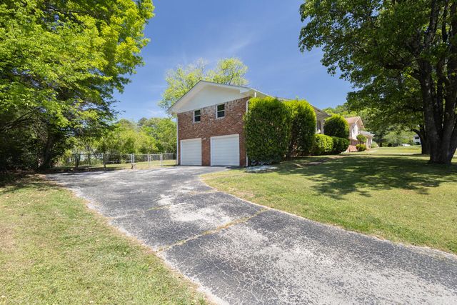 609 Spring Valley Lane, Chattanooga, TN 37415