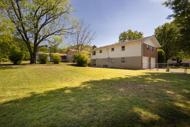 609 Spring Valley Lane, Chattanooga, TN 37415