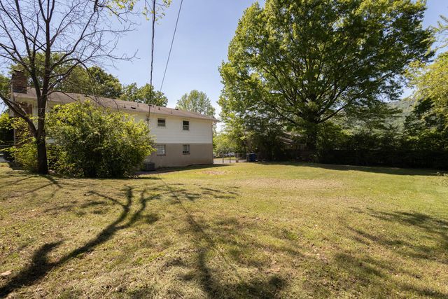 609 Spring Valley Lane, Chattanooga, TN 37415
