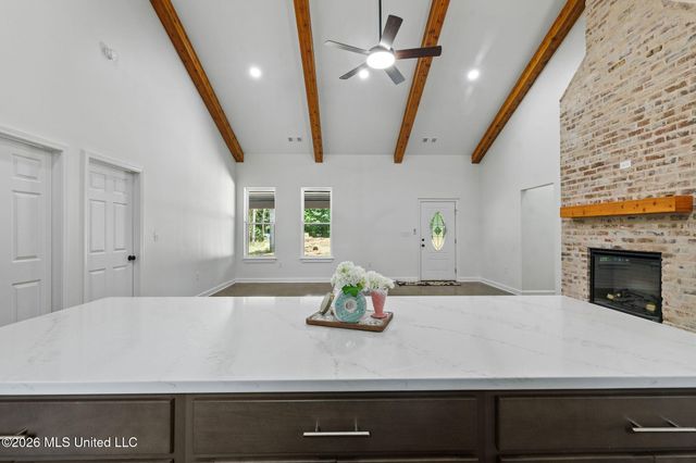70 Wall Hill Farms, Byhalia, MS 38611