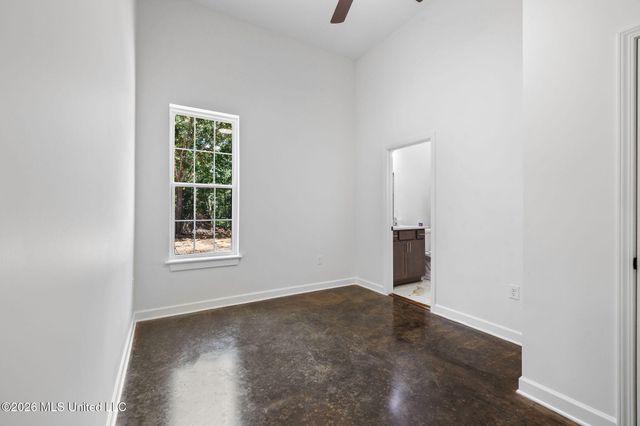 70 Wall Hill Farms, Byhalia, MS 38611