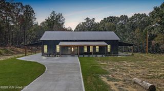 70 Wall Hill Farms, Byhalia, MS 38611