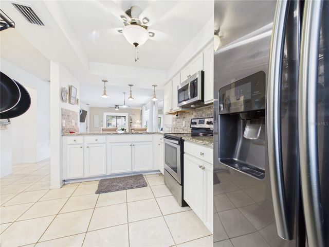13250 RIDGE ROAD 9-8, Largo, FL 33778