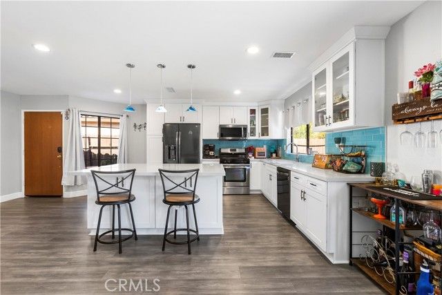 1258 Entrada Glen, Escondido, CA 92027