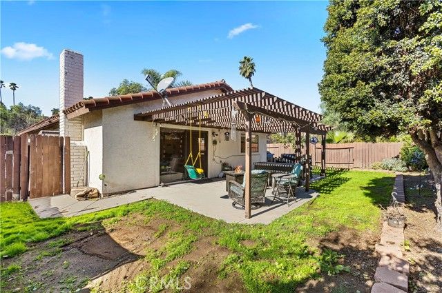 1258 Entrada Glen, Escondido, CA 92027