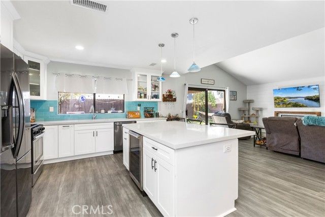 1258 Entrada Glen, Escondido, CA 92027