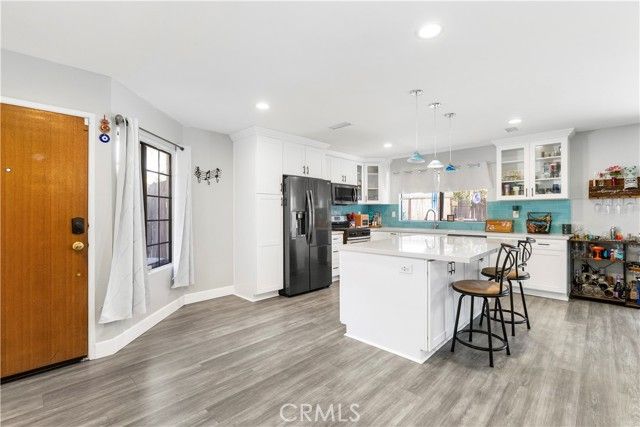 1258 Entrada Glen, Escondido, CA 92027