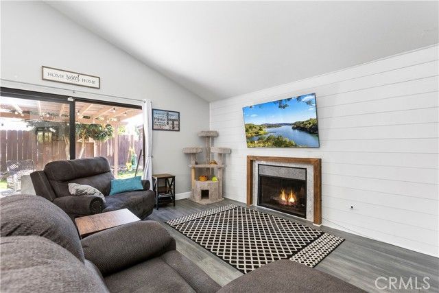 1258 Entrada Glen, Escondido, CA 92027