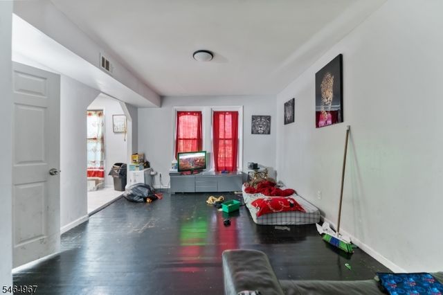 455 4Th Ave, Newark City, NJ 07107