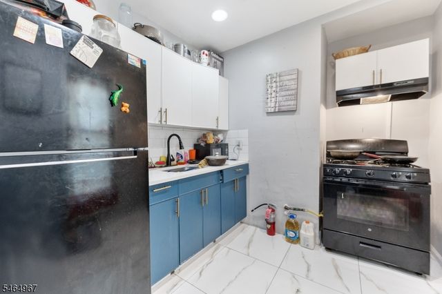 455 4Th Ave, Newark City, NJ 07107
