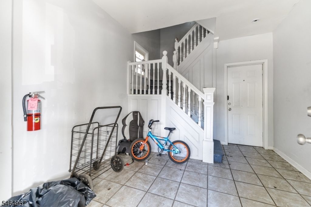 455 4Th Ave, Newark City, NJ 07107 — photo 2