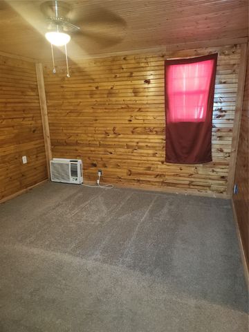 207 Jester Street, Coolidge, TX 76635