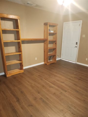 207 Jester Street, Coolidge, TX 76635