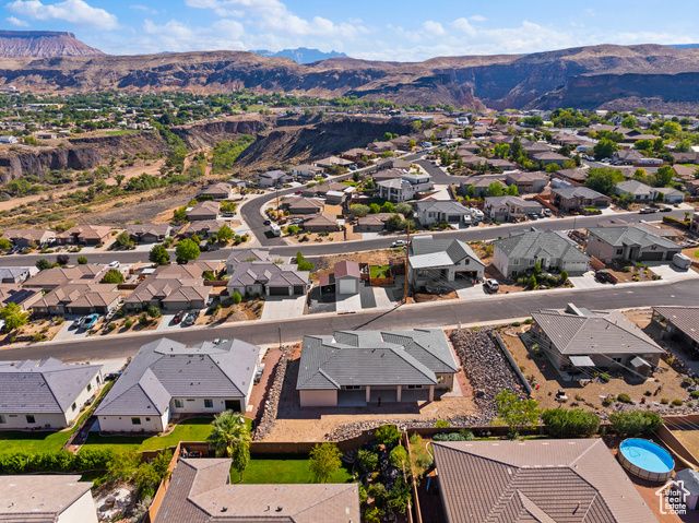 1195 N 50 W, Hurricane, UT 84737