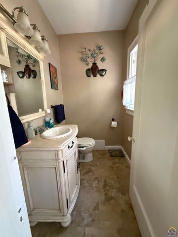 1516 West ST, Emporia, KS 66801