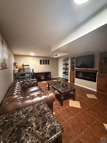 1516 West ST, Emporia, KS 66801