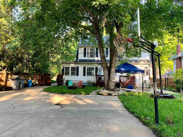 1516 West ST, Emporia, KS 66801