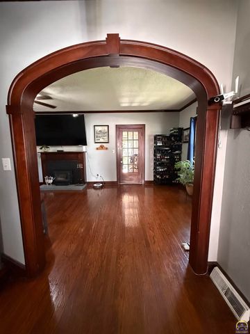 1516 West ST, Emporia, KS 66801