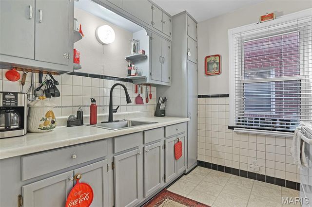 4632 Loughborough Avenue, St Louis, MO 63116