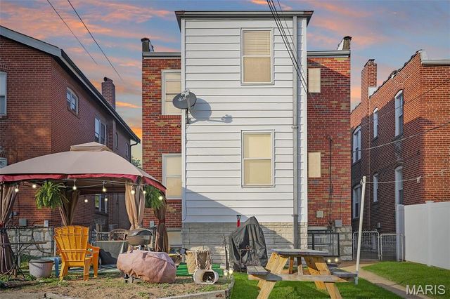 4632 Loughborough Avenue, St Louis, MO 63116