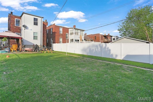 4632 Loughborough Avenue, St Louis, MO 63116