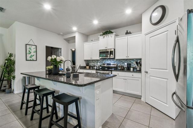 12322 EASTPOINTE DRIVE, Dade City, FL 33525