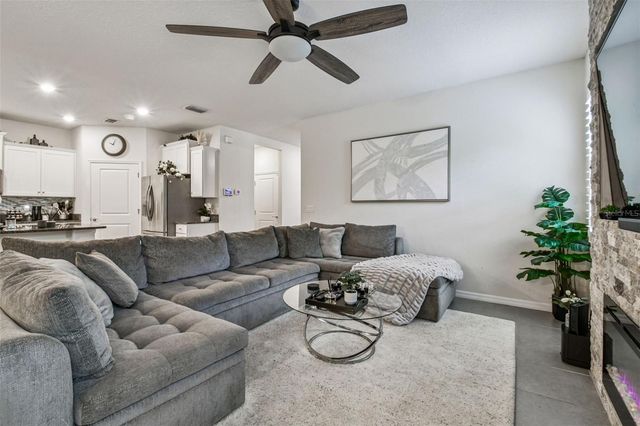 12322 EASTPOINTE DRIVE, Dade City, FL 33525