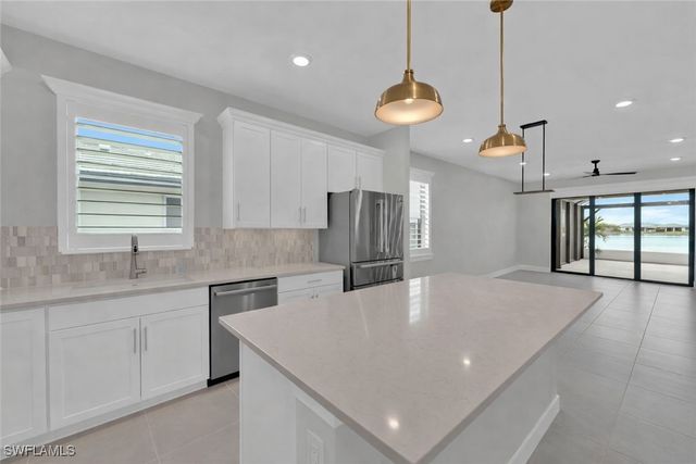 20240 Napa LOOP, Estero, FL 33928