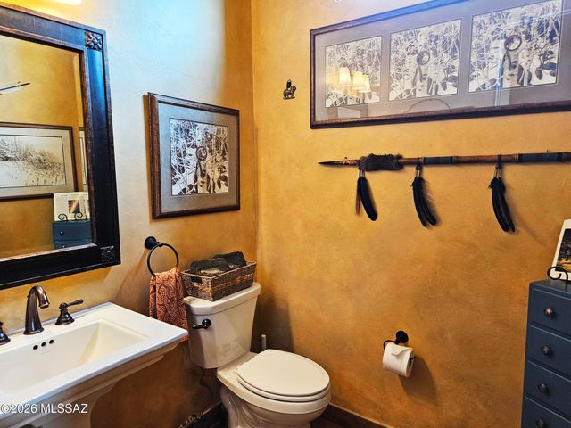 950 W Placita El Cueto, Green Valley, AZ 85622