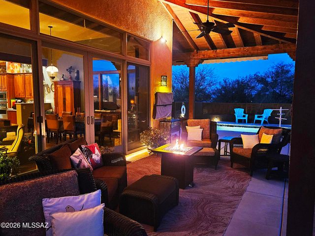 950 W Placita El Cueto, Green Valley, AZ 85622