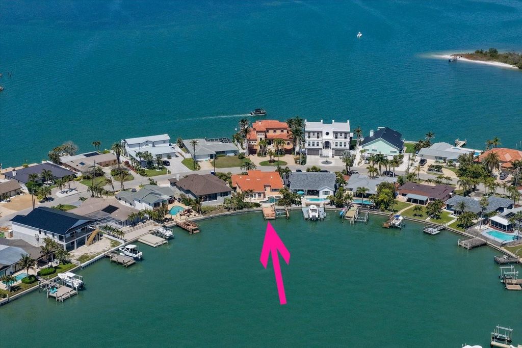 483 HARBOR DRIVE N, Indian Rocks Beach, FL 33785