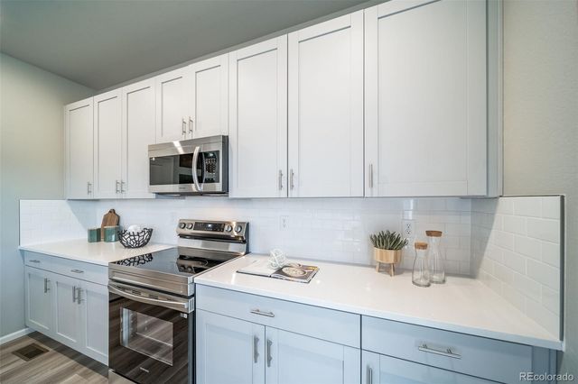 4202 Graywood Drive, Johnstown, CO 80534