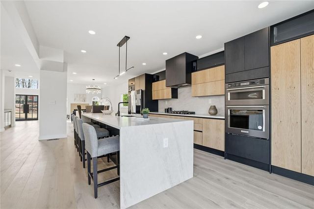 11935 Wildwood Springs Drive, Roswell, GA 30075