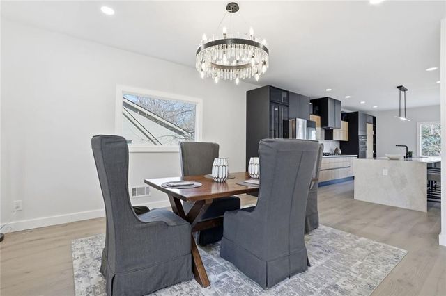 11935 Wildwood Springs Drive, Roswell, GA 30075