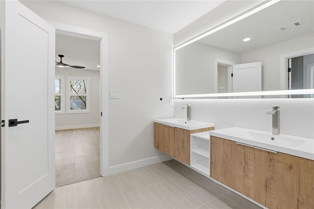 11935 Wildwood Springs Drive, Roswell, GA 30075