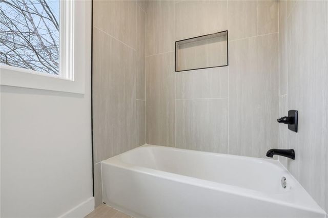 11935 Wildwood Springs Drive, Roswell, GA 30075