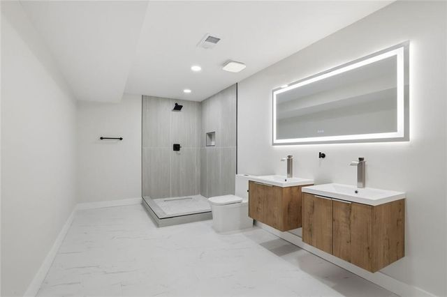 11935 Wildwood Springs Drive, Roswell, GA 30075