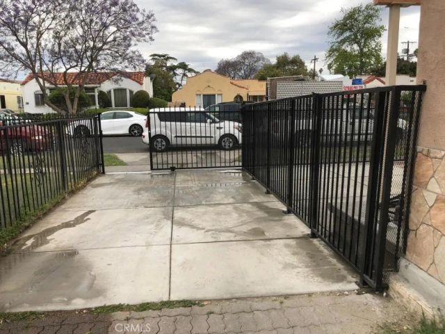 623 623 E 76th St, Los Angeles, CA 90001