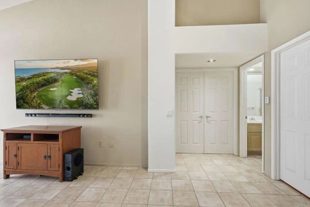4950 Lerkas Way, Oceanside, CA 92056