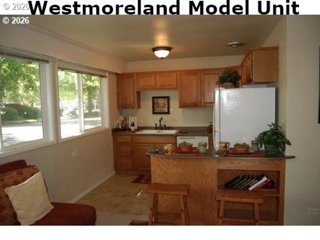 2180 W 17TH Ct, Eugene, OR 97402